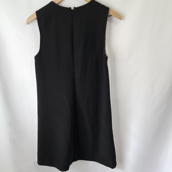 SOLD! Victoria Beckham for Target • Mod Floral Dress - Picture 4 of 7